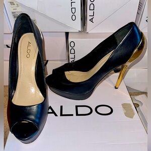 ALDO Black Heels with Gold back (Size 8)